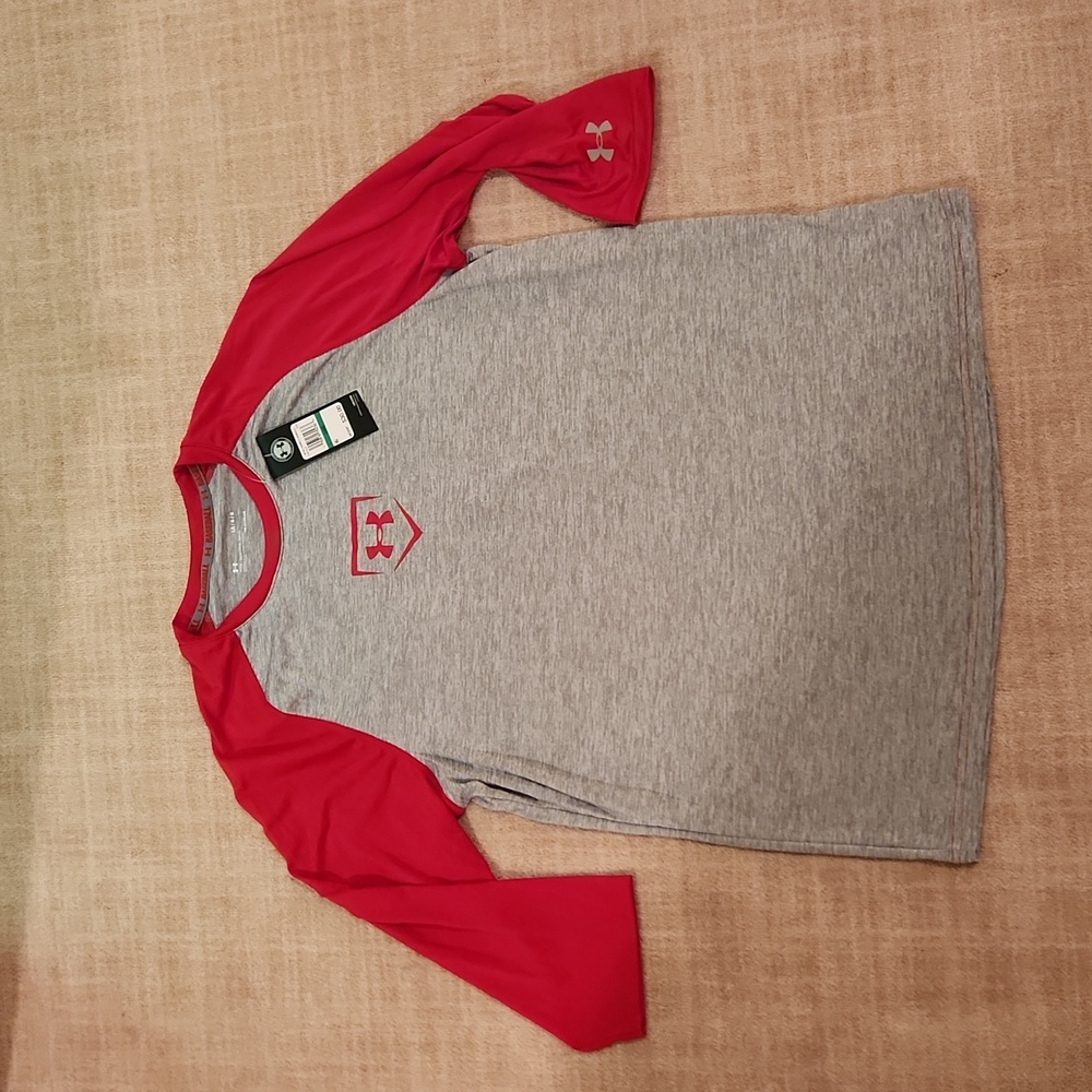 NWT Men's Under Armour Baseball Heatgear Shirt